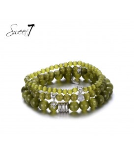 Groene natuurstenen armband van 3 rijen en bedels