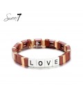 Bruine armband met de letters love