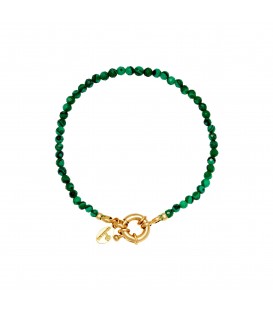 Groene glas kralen armband met een goudkleurige sluiting