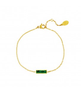 Goudkleurige armband met een groene staaf