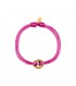 Fucshia roze satijnen armband met een goudkleurige bedel