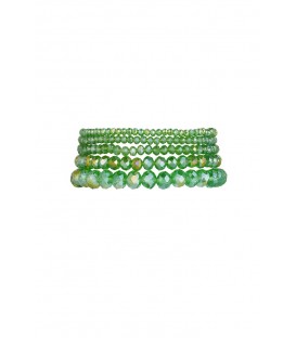 Groen met goudkleurige armband met meerdere strengen en glas kralen