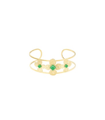 Goudkleurige bloemen armband met groene steentjes
